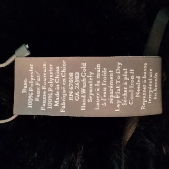 NWT VINCE CAMUTO Whip Stitched Black Faux Fur Trimmed Cape - Picture 7 of 7